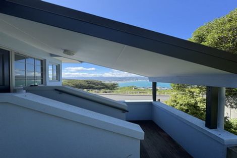 Photo of property in 36b Tamworth Crescent, Newlands, Wellington, 6037