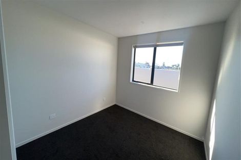 Photo of property in 107 Kaurinui Crescent, One Tree Point, 0118