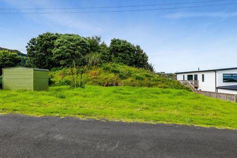 Photo of property in 6 Tokopapa Street, Mokau, 4376
