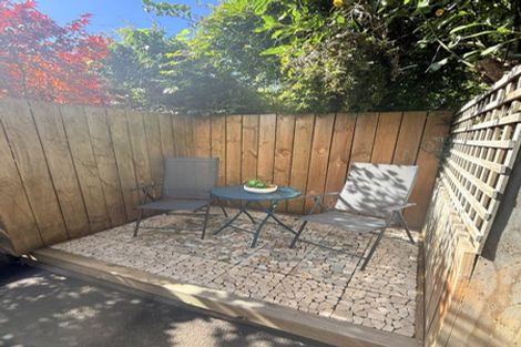 Photo of property in 60 Royal Terrace, Dunedin Central, Dunedin, 9016