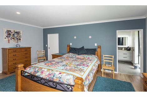 Photo of property in 21 Capstone Place, Te Kamo, Kamo, 0185