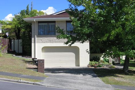 Photo of property in 6 Kallista Place, Browns Bay, Auckland, 0630