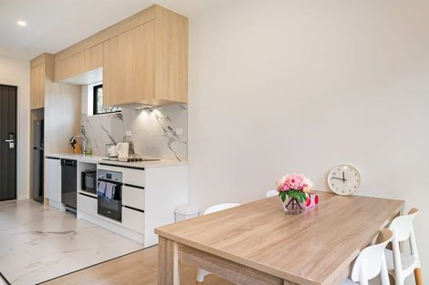 Photo of property in 3/25 Abbotleigh Avenue, Te Atatu Peninsula, Auckland, 0610