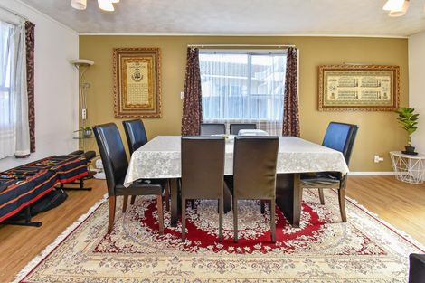 Photo of property in 6b Kereru Place, Half Moon Bay, Auckland, 2012