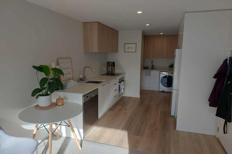 Photo of property in 2/91 Oxford Terrace, Epuni, Lower Hutt, 5011