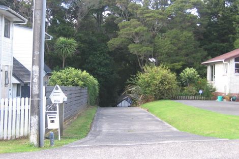 Photo of property in 33 Moore Street, Hillcrest, Auckland, 0627