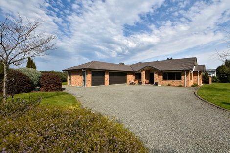 Photo of property in 5 The Glade, Carterton, 5713