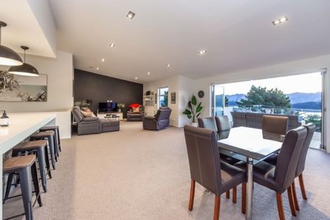 Photo of property in 10 Euan Sarginson Place, Diamond Harbour, Lyttelton, 8971