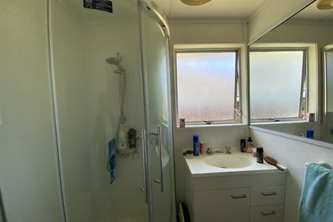 Photo of property in 19 Contessa Drive, Glenfield, Auckland, 0629