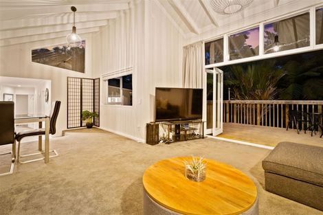 Photo of property in 9 Old North Road, Orewa, 0931