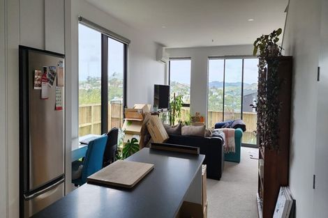 Photo of property in 15/62 Spenmoor Street, Newlands, Wellington, 6037