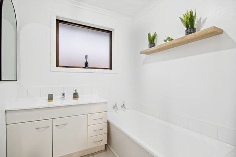 Photo of property in 15 Fairford Street, Bishopdale, Christchurch, 8053