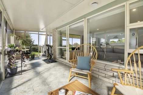 Photo of property in 1/3 Hall Road, Glenfield, Auckland, 0629