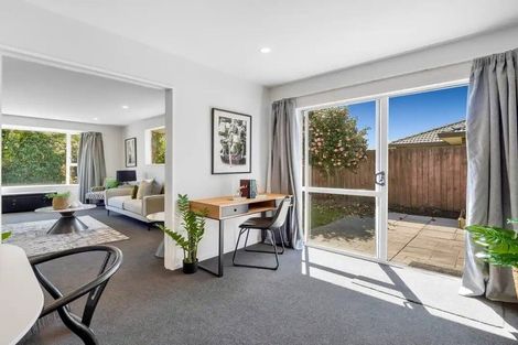 Photo of property in 30b Takaro Avenue, Sockburn, Christchurch, 8042