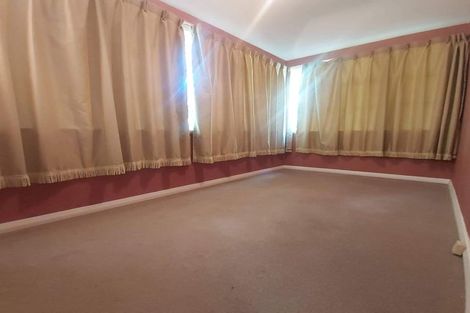 Photo of property in 12 Rowe Place, Burwood, Christchurch, 8061