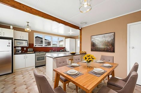 Photo of property in 4 Butler Place, Fairfield, Hamilton, 3214