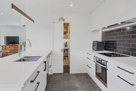 Photo of property in 14 Awarua Road, Pegasus, 7612