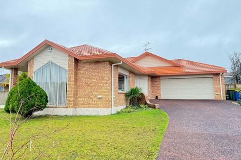 Photo of property in 1c Picasso Drive, West Harbour, Auckland, 0618