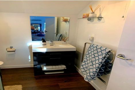 Photo of property in 42a Hill Street, Onehunga, Auckland, 1061