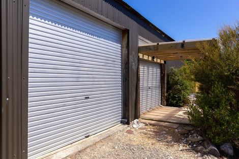 Photo of property in 42 Waimarama Street, Waikawa, Picton, 7220