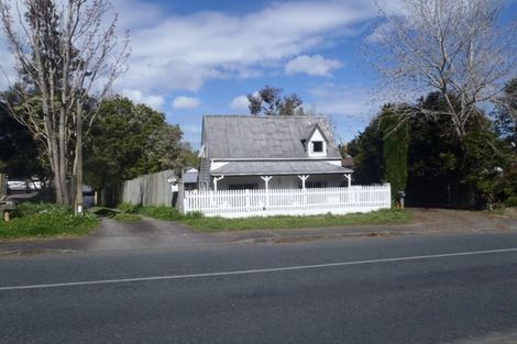 Photo of property in 99 Kemp Road, Massey, Auckland, 0614