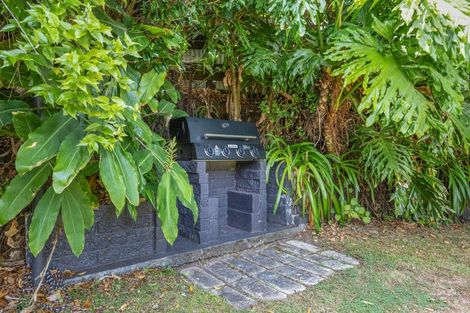 Photo of property in 6 Crownhill Street, Spotswood, New Plymouth, 4310