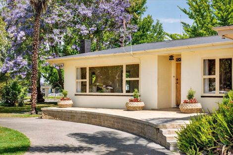 Photo of property in 68 Puketapu Road, Taradale, Napier, 4112