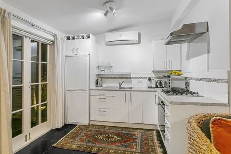 Photo of property in 29 Seaview Avenue, Northcote, Auckland, 0627