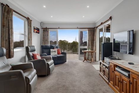 Photo of property in 3 Pauline Place, Bucklands Beach, Auckland, 2014