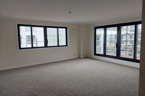 Photo of property in Endeavour Apartments, 24/125 Thorndon Quay, Pipitea, Wellington, 6011