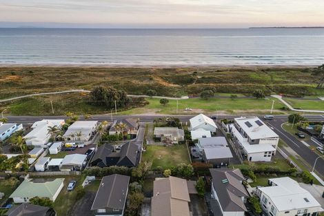 Photo of property in 706 Papamoa Beach Road, Papamoa Beach, Papamoa, 3118