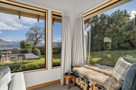 Photo of property in 186 Beacon Point Road, Wanaka, 9305