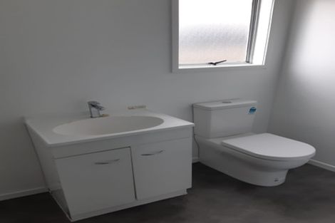 Photo of property in 12 Ruawai Road, Mount Wellington, Auckland, 1060