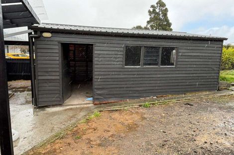 Photo of property in 222 Bridge Street, Eltham, 4322