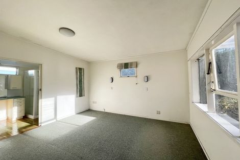 Photo of property in 9 Rangitira Avenue, Takapuna, Auckland, 0622