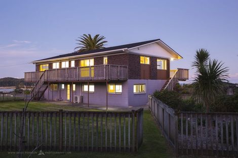 Photo of property in 21 Kakariki Road, Ngunguru, Whangarei, 0173