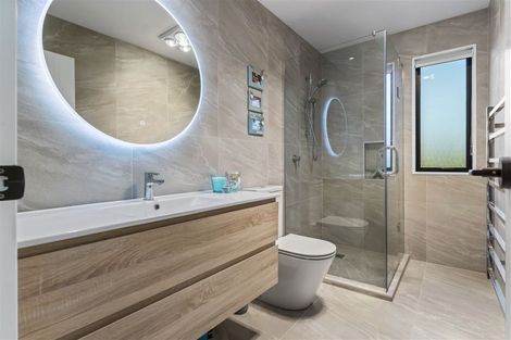 Photo of property in 20d Longshore Drive, Long Bay, Auckland, 0630