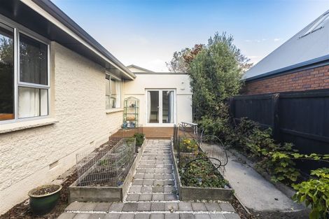 Photo of property in 70 Kennedys Bush Road, Halswell, Christchurch, 8025