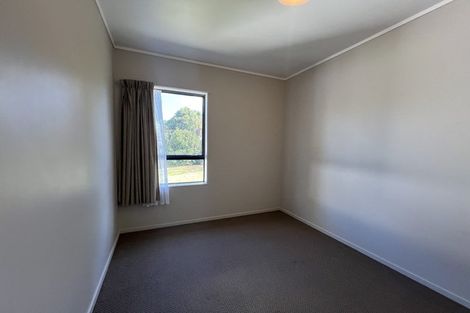 Photo of property in 16 Shearwater Street, One Tree Point, 0118