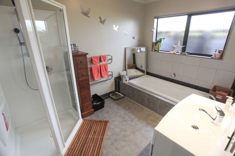 Photo of property in 59 Twickenham Place, Nawton, Hamilton, 3200