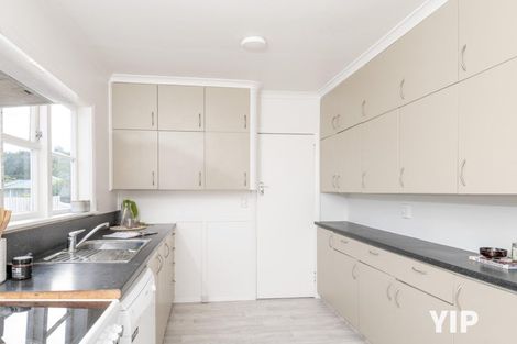 Photo of property in 33 Findlay Street, Tawa, Wellington, 5028