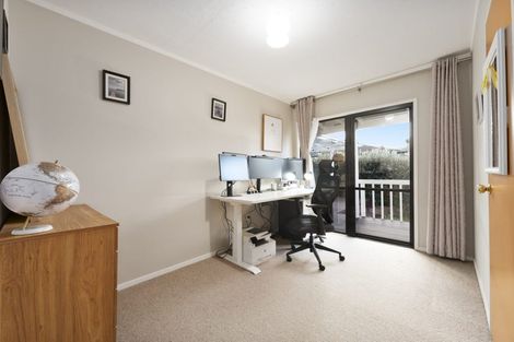 Photo of property in 81 Spence Road, Henderson, Auckland, 0612