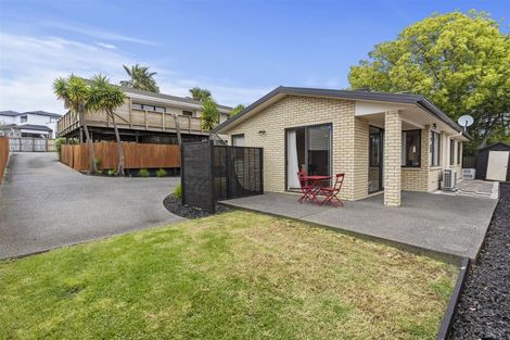 Photo of property in 48a Lewisham Street, Highland Park, Auckland, 2010