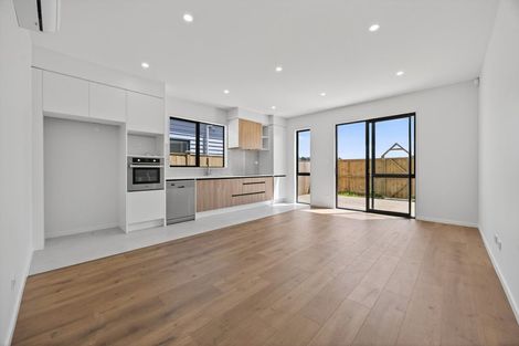 Photo of property in 12 Kaapehu Street, Karaka, 2578