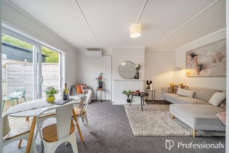 Photo of property in 5 Swainson Street, Naenae, Lower Hutt, 5011