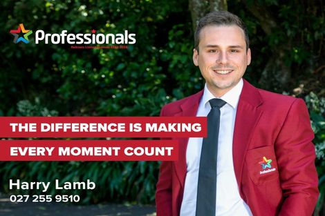 Photo of property in 35 Acacia Avenue, Maungaraki, Lower Hutt, 5010