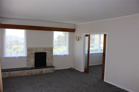 Photo of property in 11 Breton Grove, Kingston, Wellington, 6021