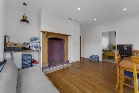 Photo of property in 7 Atkinson Street, Woodville, 4920