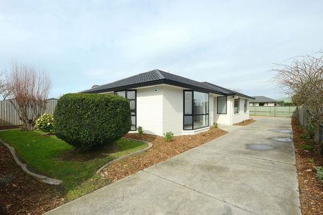 Photo of property in 162 Travis Road, New Brighton, Christchurch, 8083