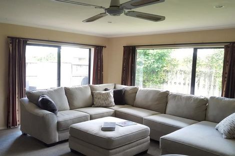 Photo of property in 16 Maccallum Court, Rototuna, Hamilton, 3210